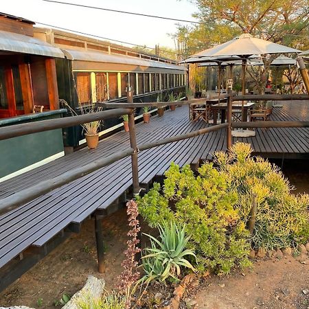Out In Africa Wildlife Lodge 해먼스크랄 외부 사진