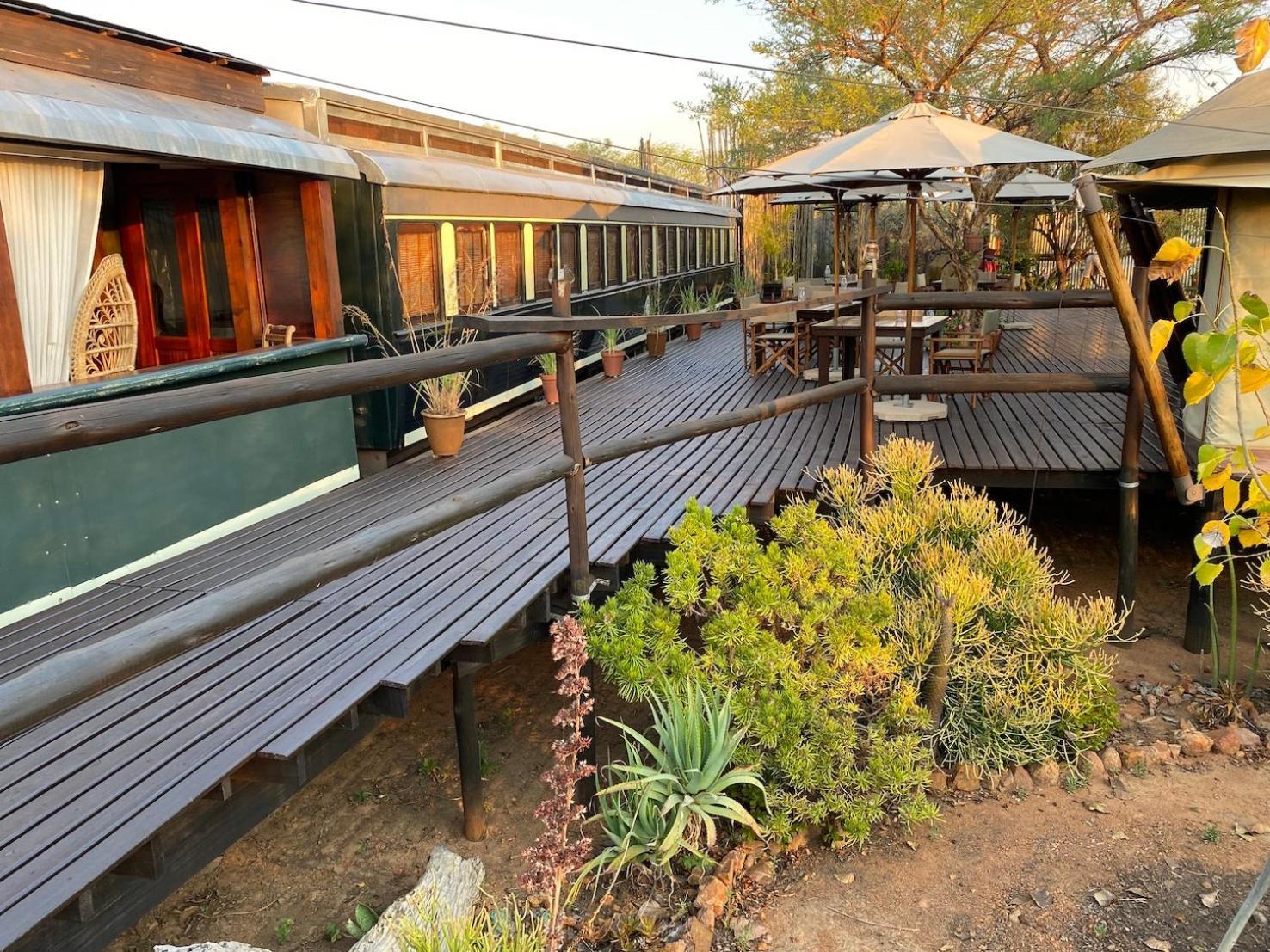 Out In Africa Wildlife Lodge 해먼스크랄 외부 사진